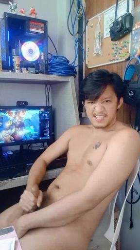 Hot Pinoy Boy Taste Himself
