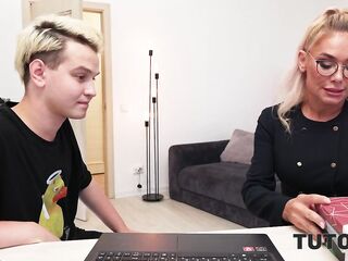 TUTOR4K. mother I'd like to fuck trainer in nylons got so eager and then so lustful so that babe tried two ramrods at the same time