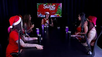 ESPECIAL SWING CAST DE NATAL COM TIFANY ROCHA, BURGUESA, RAPHAELA SAVANAH, BRUNA A SURFISTINHA, KAROL REDXXX E ISADORA CLOSEL - COMPLETO (WATCH ON: SHEER/RED)