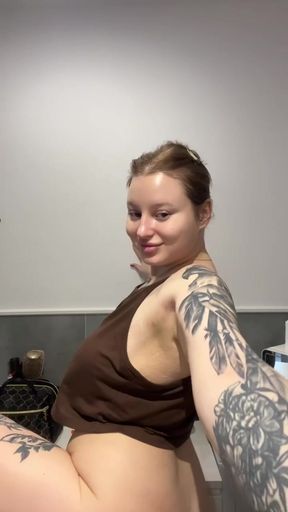 Supporting my OnlyFans means supporting me