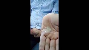 Bus Masturbation: Amateur Cum Shot