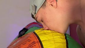 Rubbing my smelly body