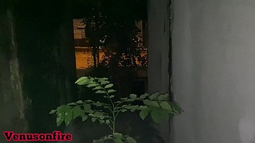 Novinho Dluquinha me deixou toda assada com esse sexo selvagem na janela