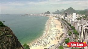banho de piscina termina em sexo, e a gostosa se mija toda de tanta tessao, com direito a anal, samantha squirt