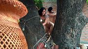 VECINA COLOMBIANA robando MANGOS de mi ÁRBOL... terminamos FOLLANDO