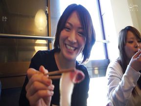 M604g06 a Frustrated Wife of a Full -time Housewife Who Came with a Reward in the Gourmet Port