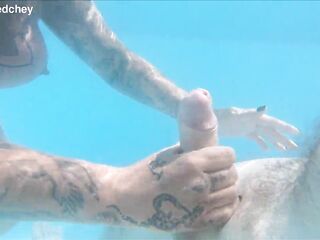 Holiday-Three-some-in-the-Pool