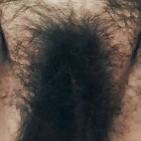 Close up hairy pussy of mom