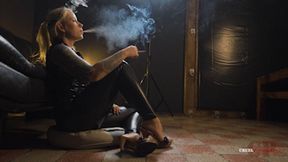 Cigarette between shiny lips 4K MP4