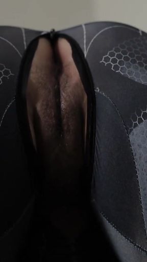 INDO GIRL WEARS SPIDERMAN COSTUME , MASTURBATES UNTIL WET   Clip 1