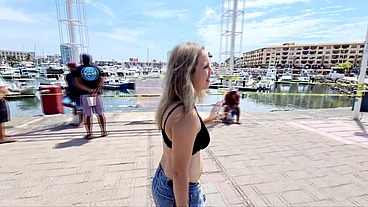 UN DIA EN LA VIDA DE SAMARA CLANZ P1 "AMAMANTANDO" UN ADULTO