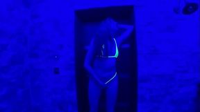 Masturbation in ultraviolet light)
