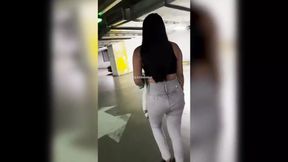 Her Boyfriend Abandoned Her at the Mall and She, Out of Rage, Got Into a Stranger's Car