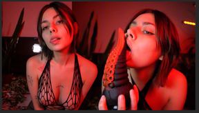 MURMURIEL Fucks BIG DILDO In Her Tight Pussy And ASS
