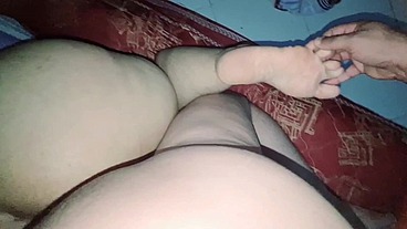 SAUDI bbw get fucked by her poor MOROCCAN driver in his shitty appartement 2