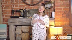 My18teens - Cute Plump Girl Fucks Her Pussy with a Fingers