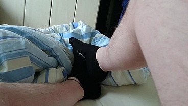 Wichsen mit Schwarzer Stinkesocke