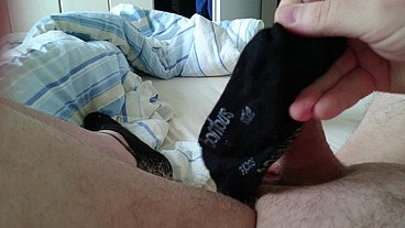 Wichsen mit Schwarzer Stinkesocke