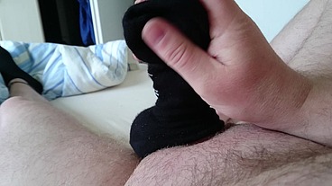 Wichsen mit Schwarzer Stinkesocke