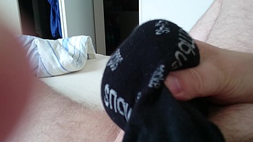 Wichsen mit Schwarzer Stinkesocke