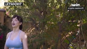 Hot MILF Lexi Luna Lets Yoga Instructor Deep Throat Her Full Scene