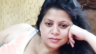 Hot desi bhabhi