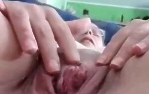 Mature Mom Pleasures Herself on Webcam