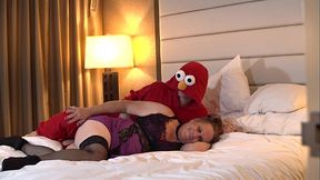 Elmo Fucks a HOT MILF