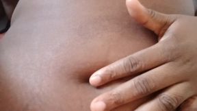 Tamil aunty&#039; playing with very dirty pussy in the morning