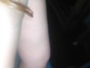 Cogiendo parados con mi novia x la noche le corro la tanga de lado