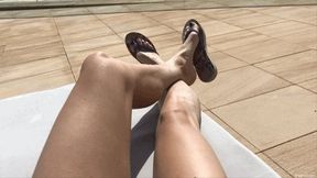 POV SWIMMING POOL FEET - MOV HD