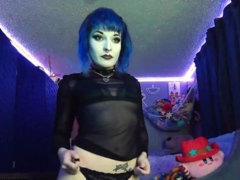 Sexy Goth With Big Ass and Sexy Petite Body