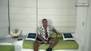 Interracial boquete, brasileira, pênis &#8211; os jovens amadores John Hardy e Marco Samuel com pênis enormes transando analmente.