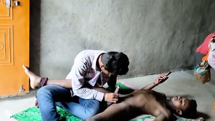 Slowly Slowly Inter My Room Flashing My Step Brother Mo  Italian