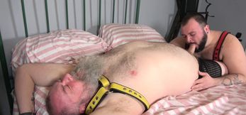 Bear daddy Tony Marks DOMINATES and rims recent sub c
