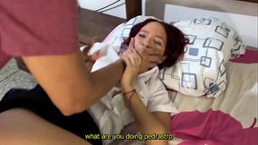 NO VAYAS A GRITAR !! Padrastro Se Folla a Su Hijastra Mientras