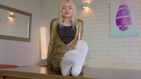 Worship Socks And Pantyhose Of Khaleesi - Russian Language - UHD 3840x2160 - 4K