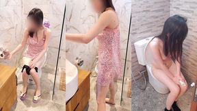 pissing scene(japanese slender girl)