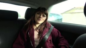 Lily, 25, loves the unusual! - Jacquie et Michel TV