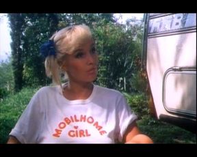 Marilyn: Hot Girls on the Road