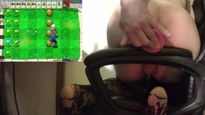 Femboy Gaming: Plants Vs Zombies #4 Riding Knotted Dildo