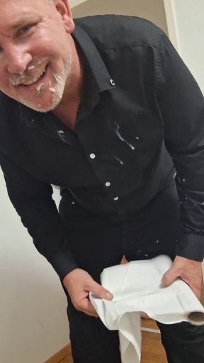 Handjob to Bayer911, Sexy Body Get Handjob From Daddy