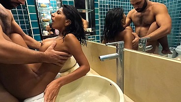 Painful Anal Fuck In The BathTube - Amateur Homemade Couple