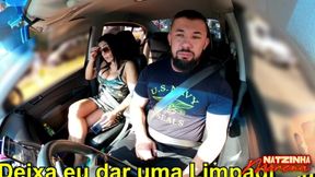 Traffic Blowjob: Exhibitionist Brunette Shows Her Tits and Sucks It All in the Car