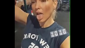 Tu veux voir le r&eacute_sultat de tout ce sport? Je te montre TOUT sur ma page fan