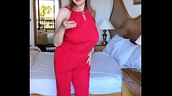 MariaOlf milf with huge tits dance and tease you