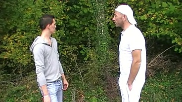 211 / twink suck big cock in exhib car and fucked in forest