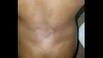 I cum on her ass