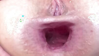 Puta tetona estirada por un fisting intenso