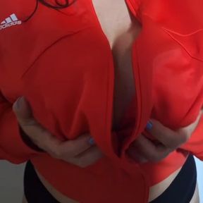 My stepson asks me for a striptease while my husband is at work 🔥💦